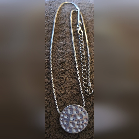 Jewelry - Silvertone Textured Disk Necklace